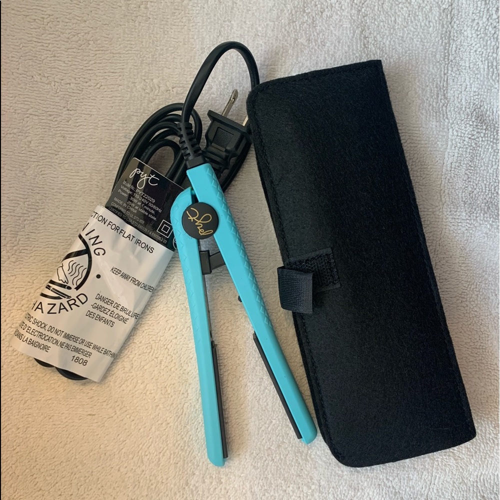 PYT mini hair styler with case - NEW